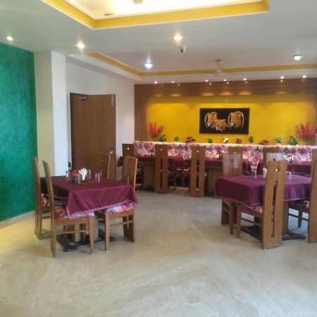 Hotel Fort View Tikamgarh Εξωτερικό φωτογραφία